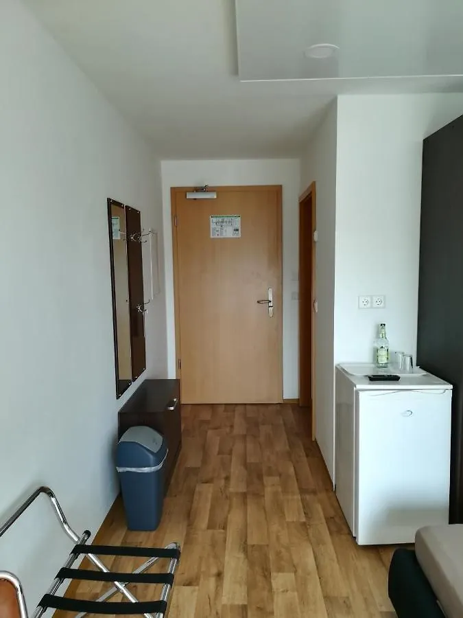 ***  Jura Hotel Nürnberg Almanya